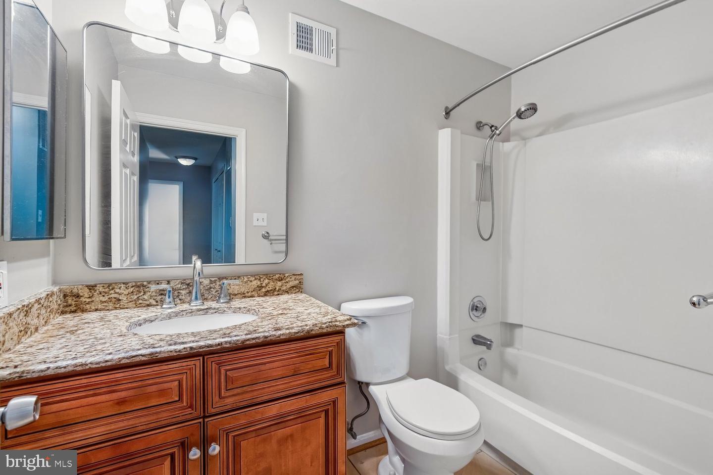 3701 Capulet Ter #3701-4 Property Photo 23