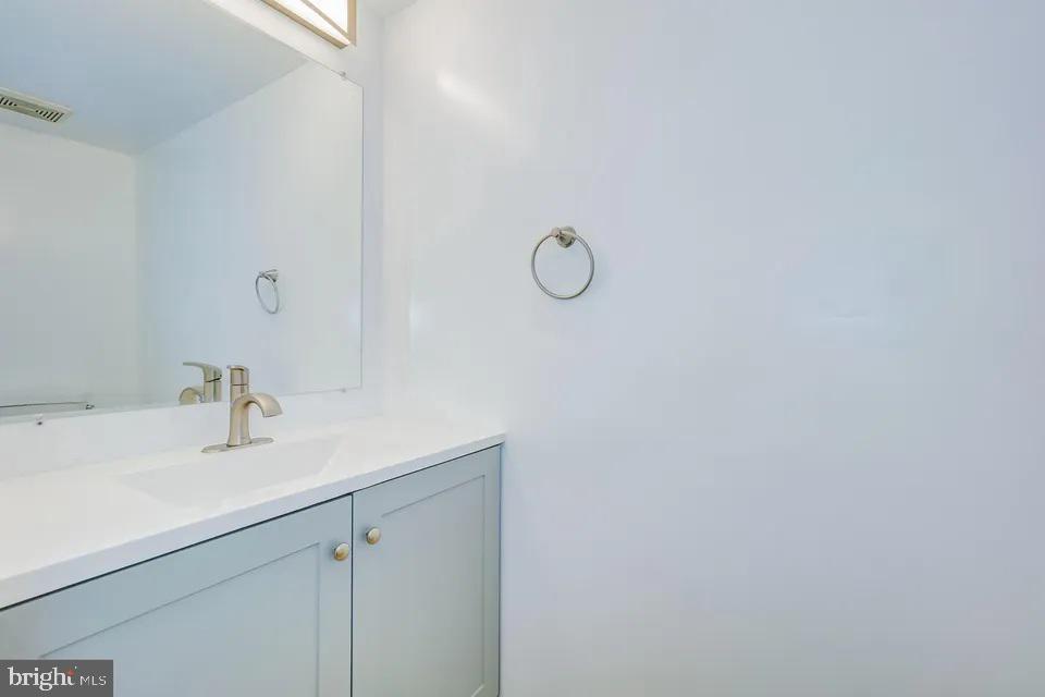 12902 Hawkshead Ter Property Photo 9