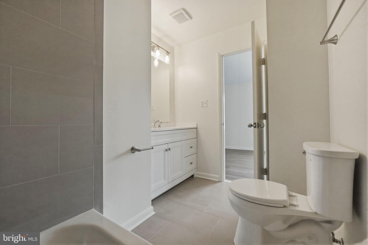 2846 Schoolhouse Cir Property Photo 22