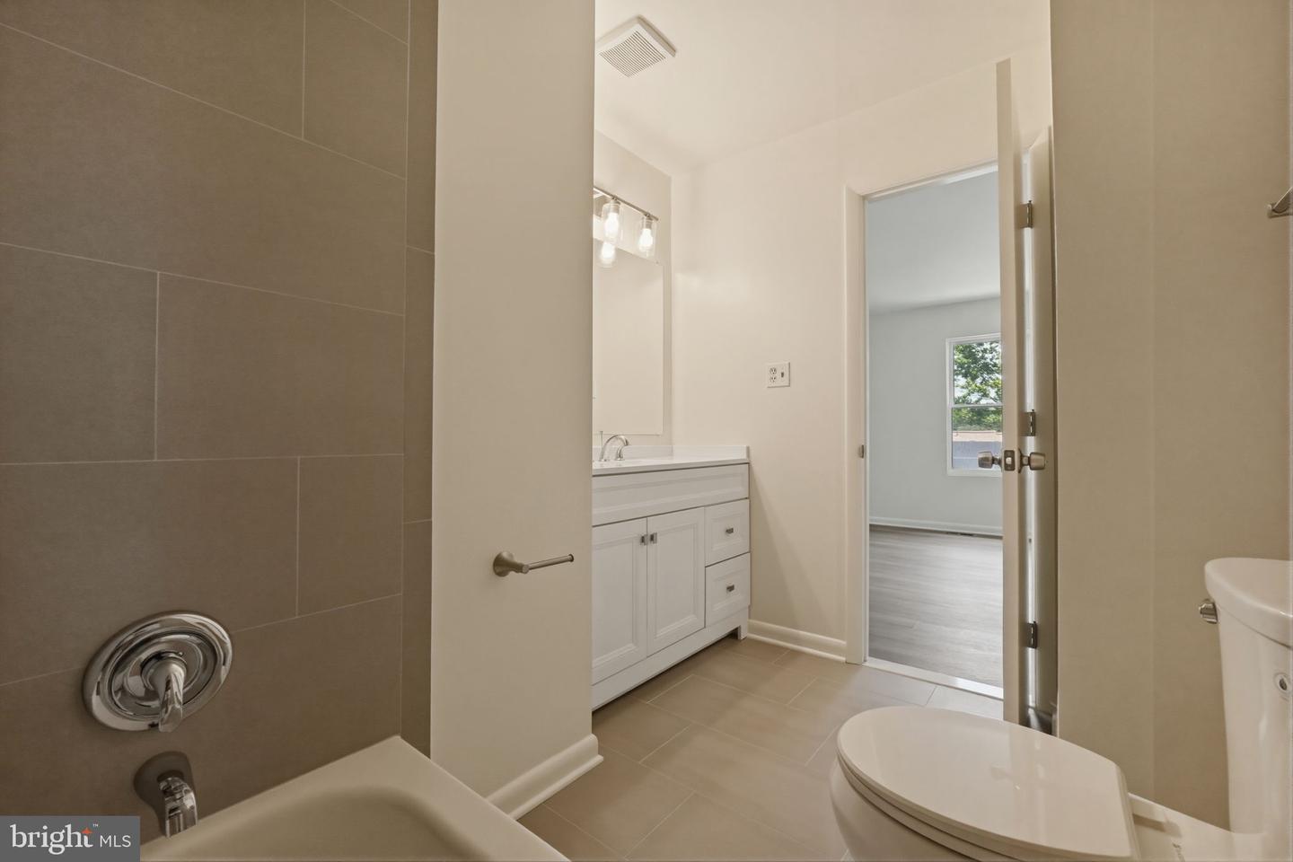 2846 Schoolhouse Cir Property Photo 23