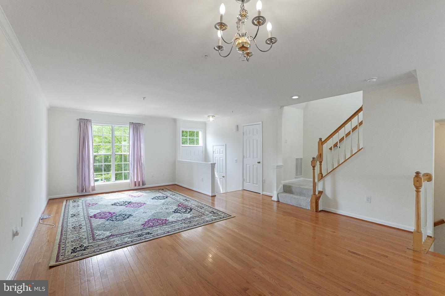 2209 Bear Valley Ter Property Photo 3