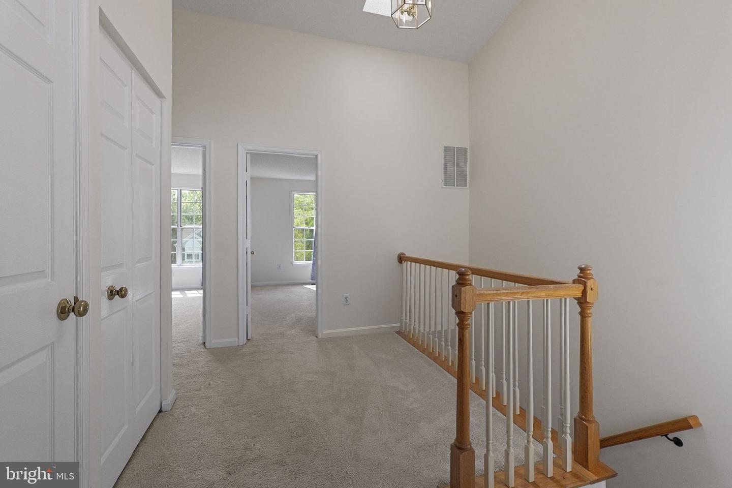 2209 Bear Valley Ter Property Photo 10