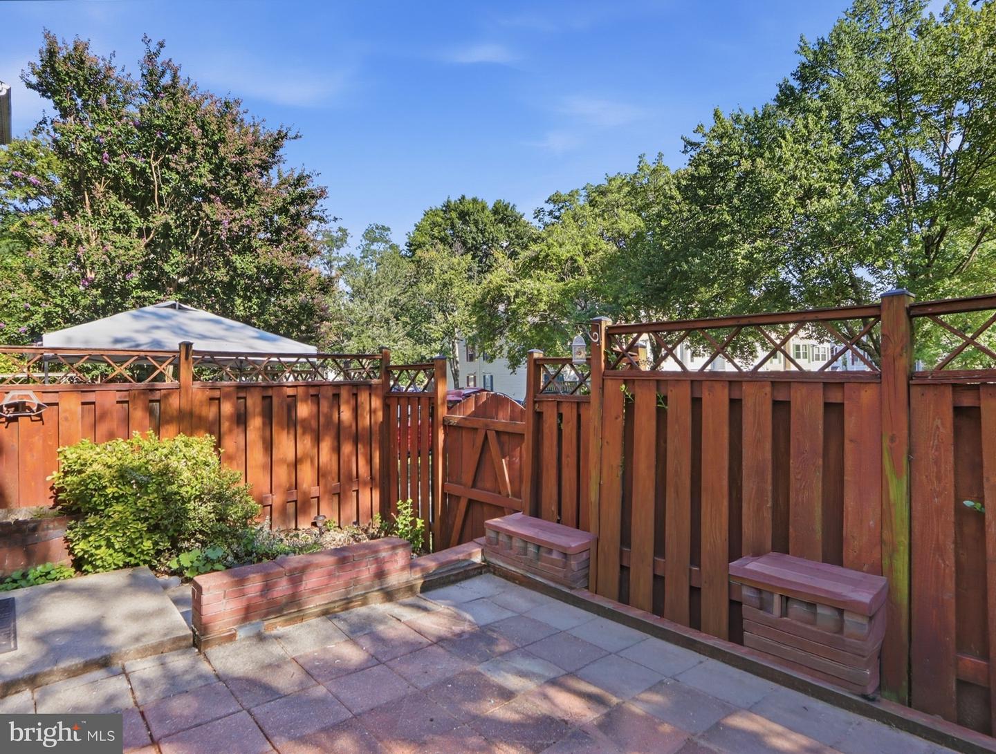 40 Whitechurch Ct Property Photo 3