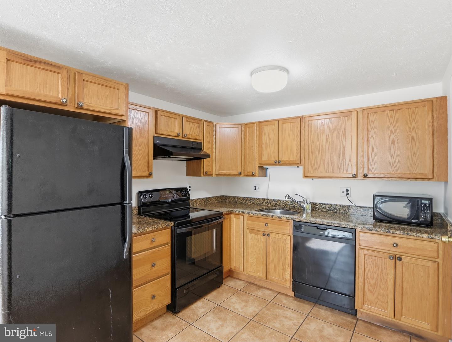 40 Whitechurch Ct Property Photo 9
