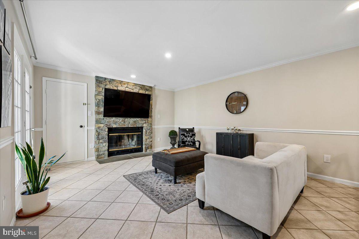 20316 Butterwick Way Property Photo 13