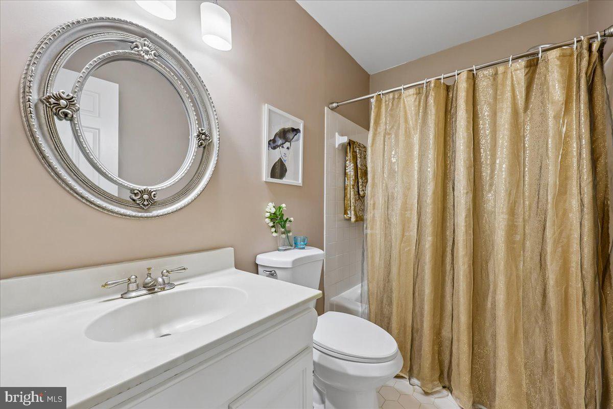 20316 Butterwick Way Property Photo 22