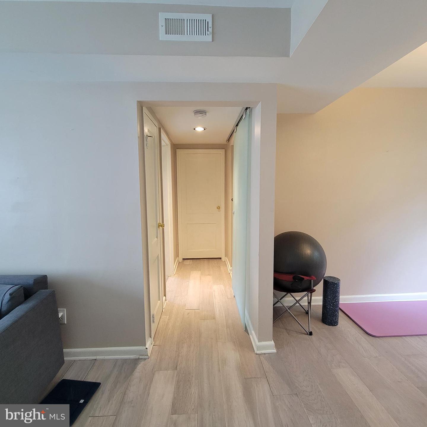 10407 Montrose Ave #201 Property Photo 8