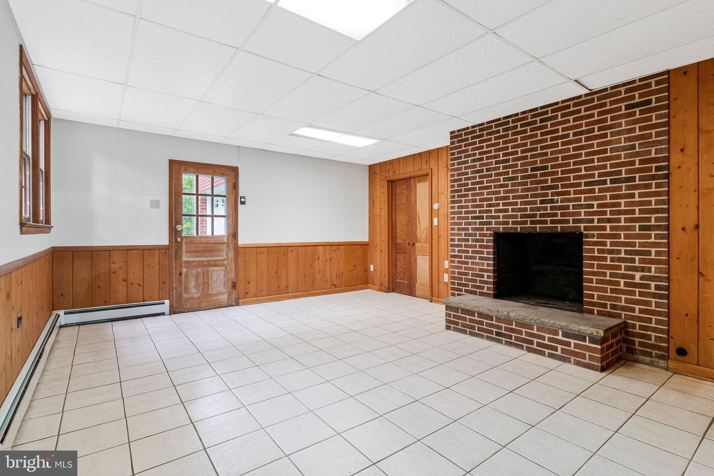 2213 Apple Tree Ln Property Photo 13
