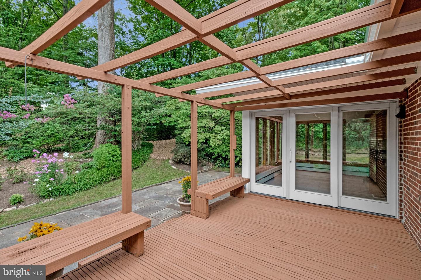 2213 Apple Tree Ln Property Photo 27