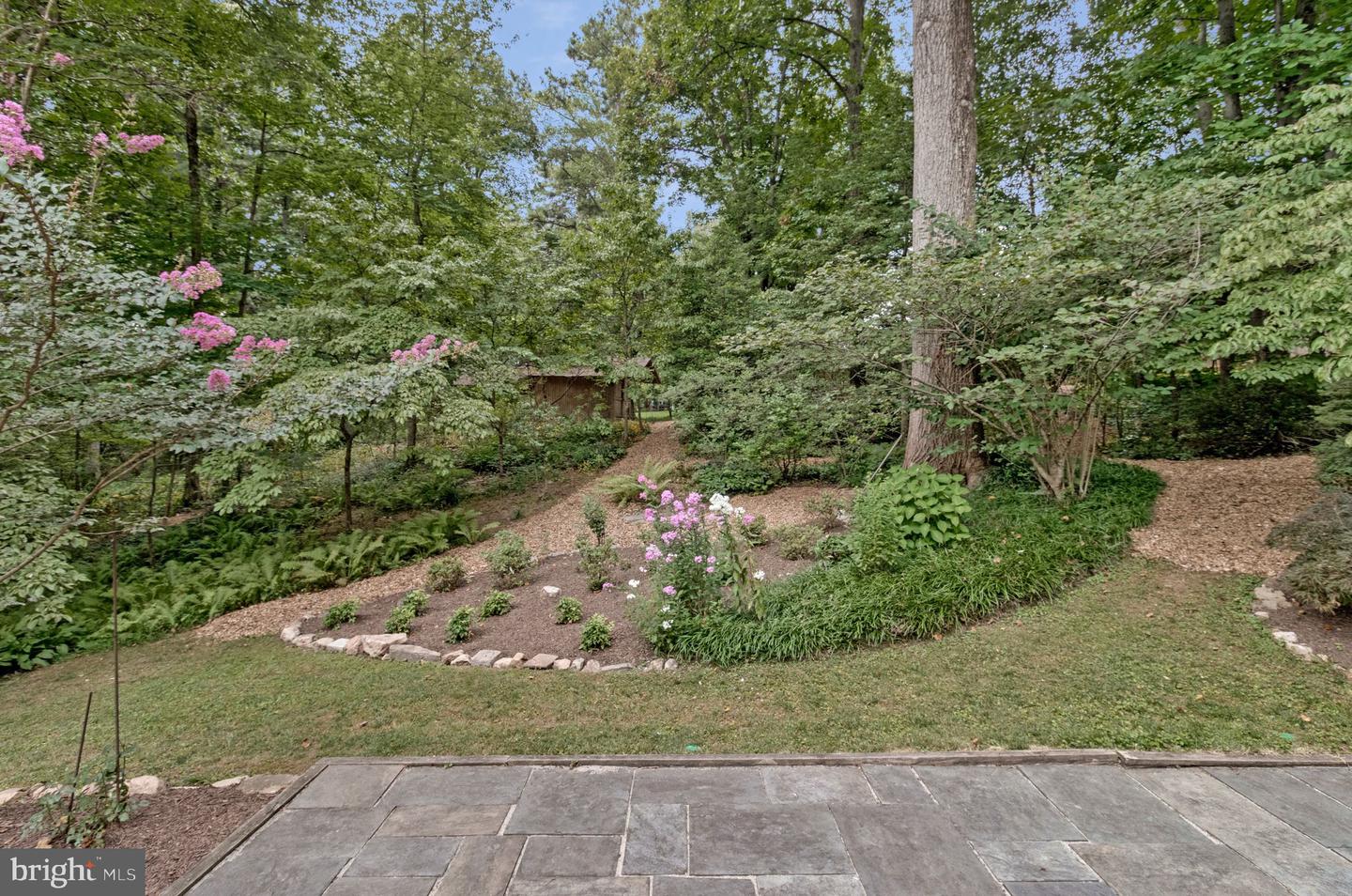 2213 Apple Tree Ln Property Photo 30