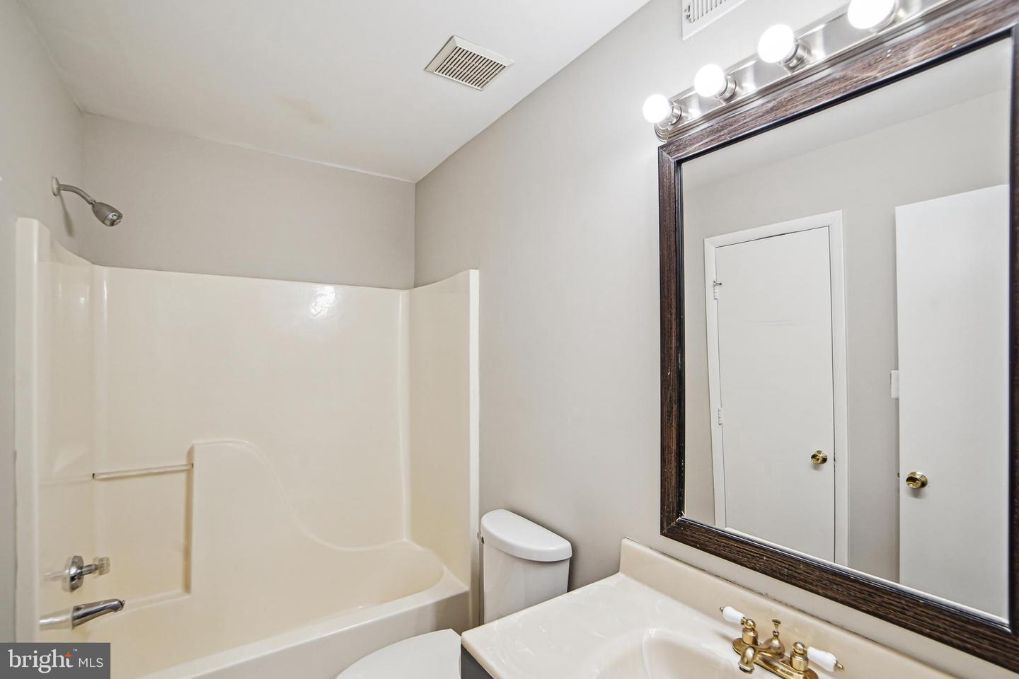 19 Harbor Tree Property Photo 10