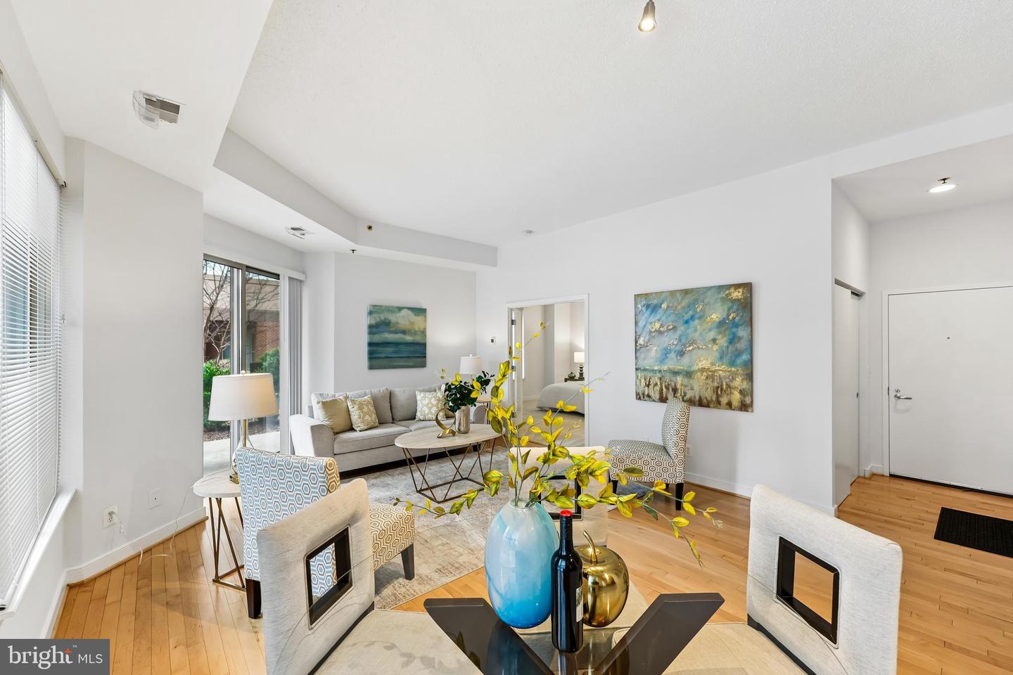 7500 Woodmont Ave #sl15 Property Photo 11