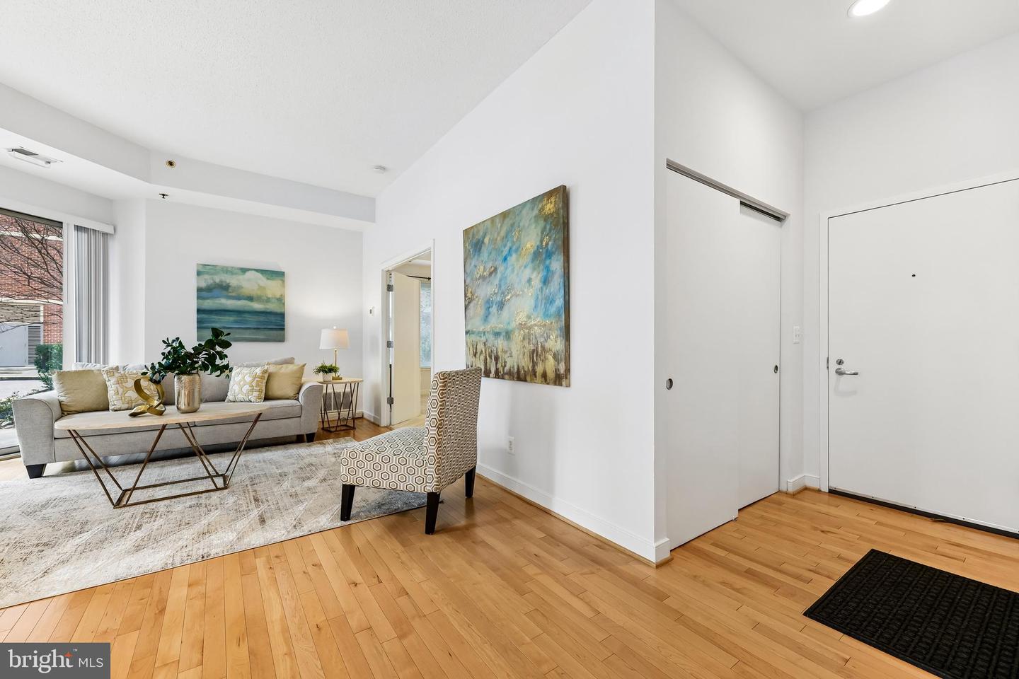 7500 Woodmont Ave #sl15 Property Photo 25