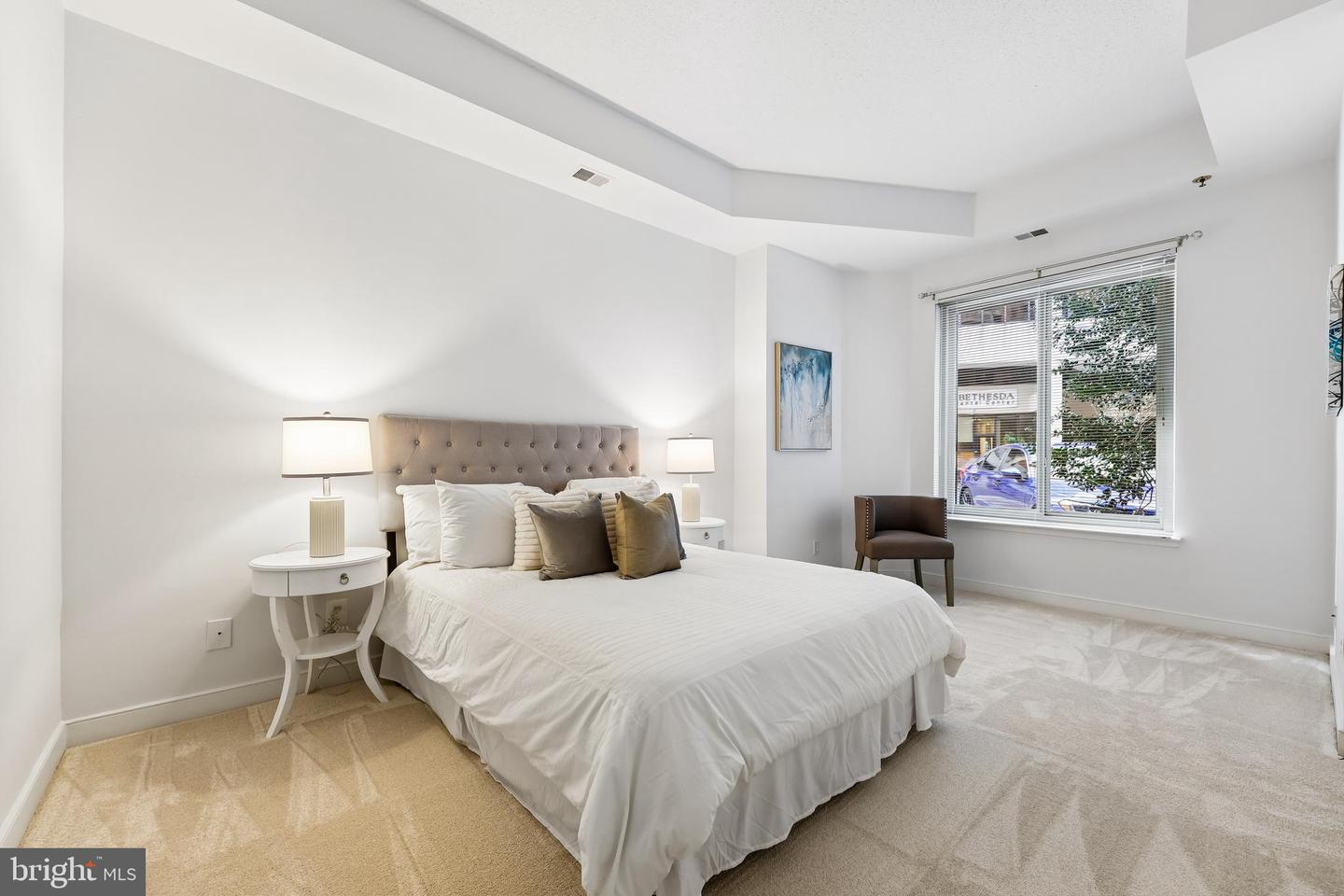 7500 Woodmont Ave #sl15 Property Photo 29