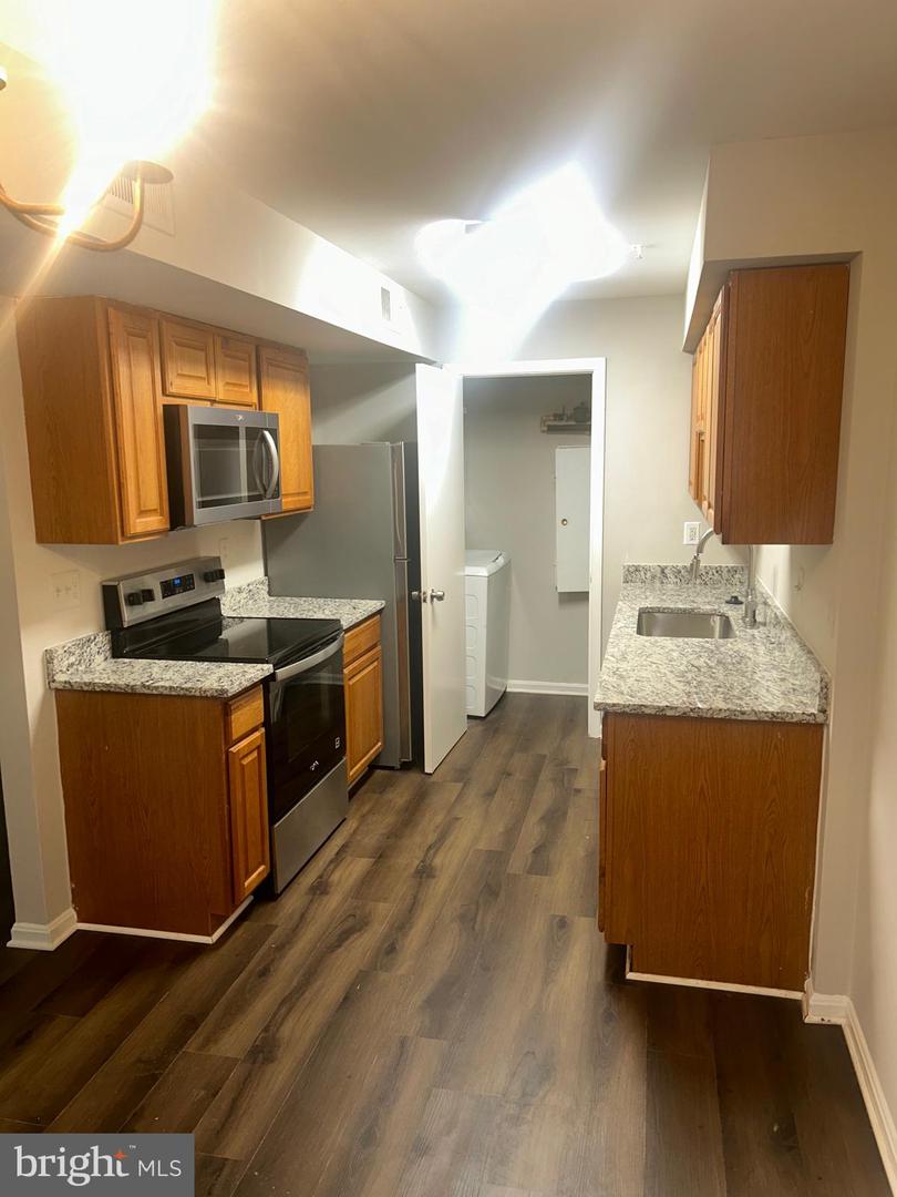 2503 Mcveary Ct #11ba Property Photo 4