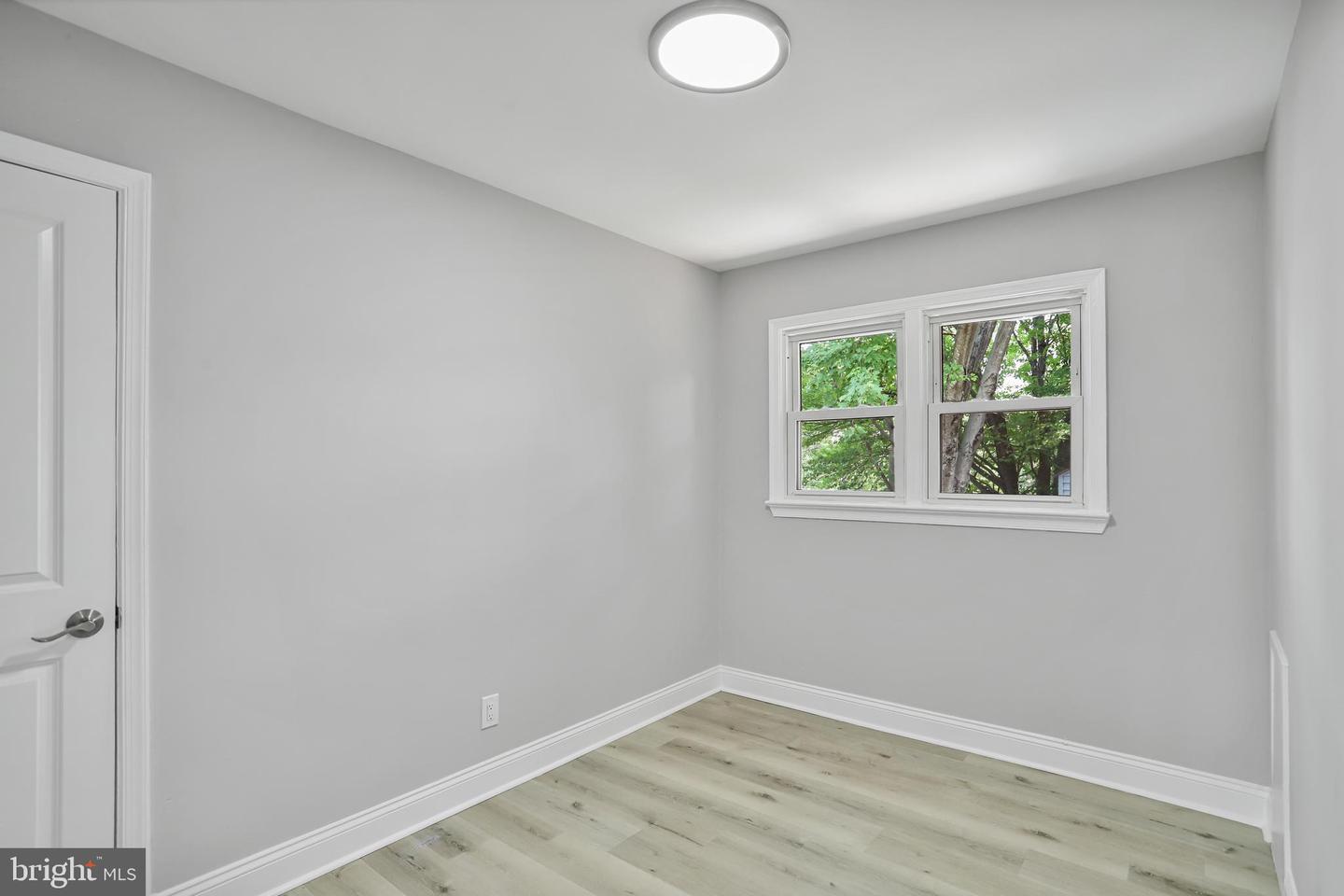 1000 Maple Ave Property Photo 20