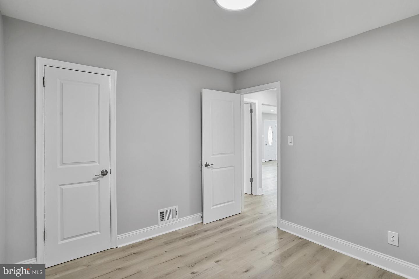 1000 Maple Ave Property Photo 24