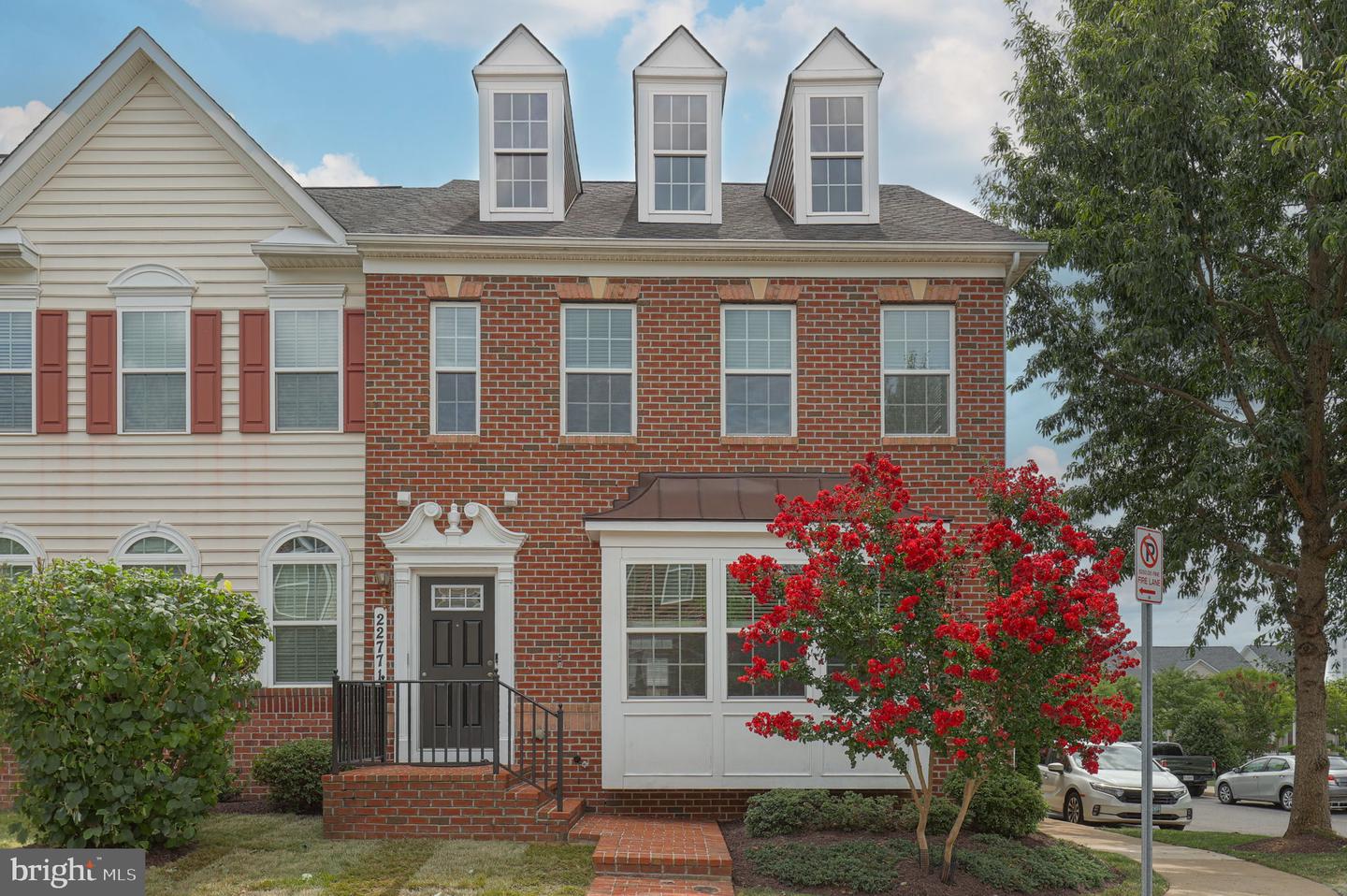 22771 Autumn Breeze Ave Property Photo 1