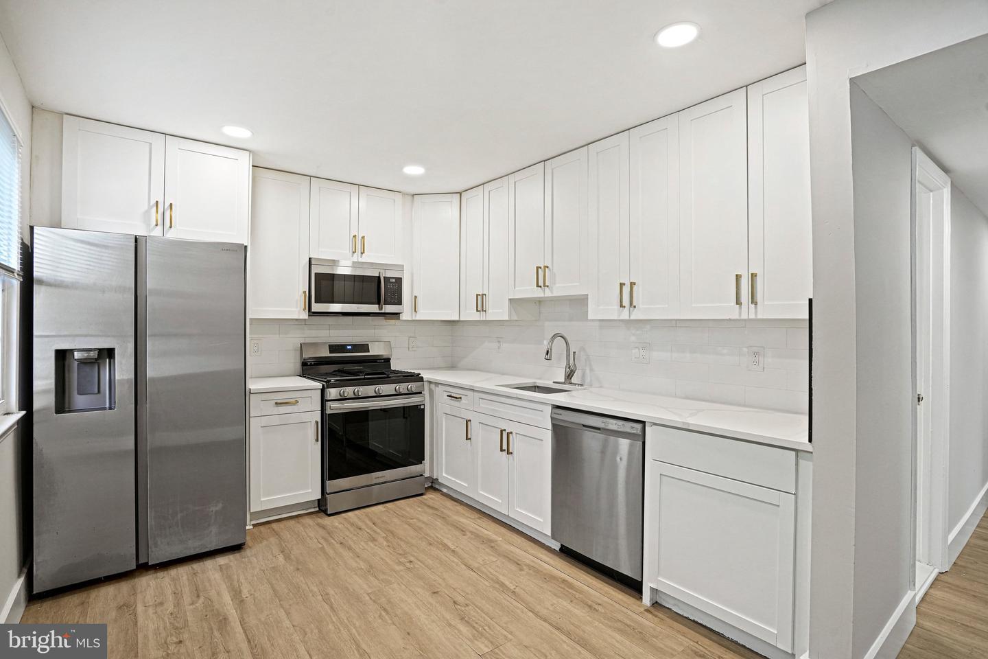 728 Quince Orchard Blvd #728-p1 Property Photo 1