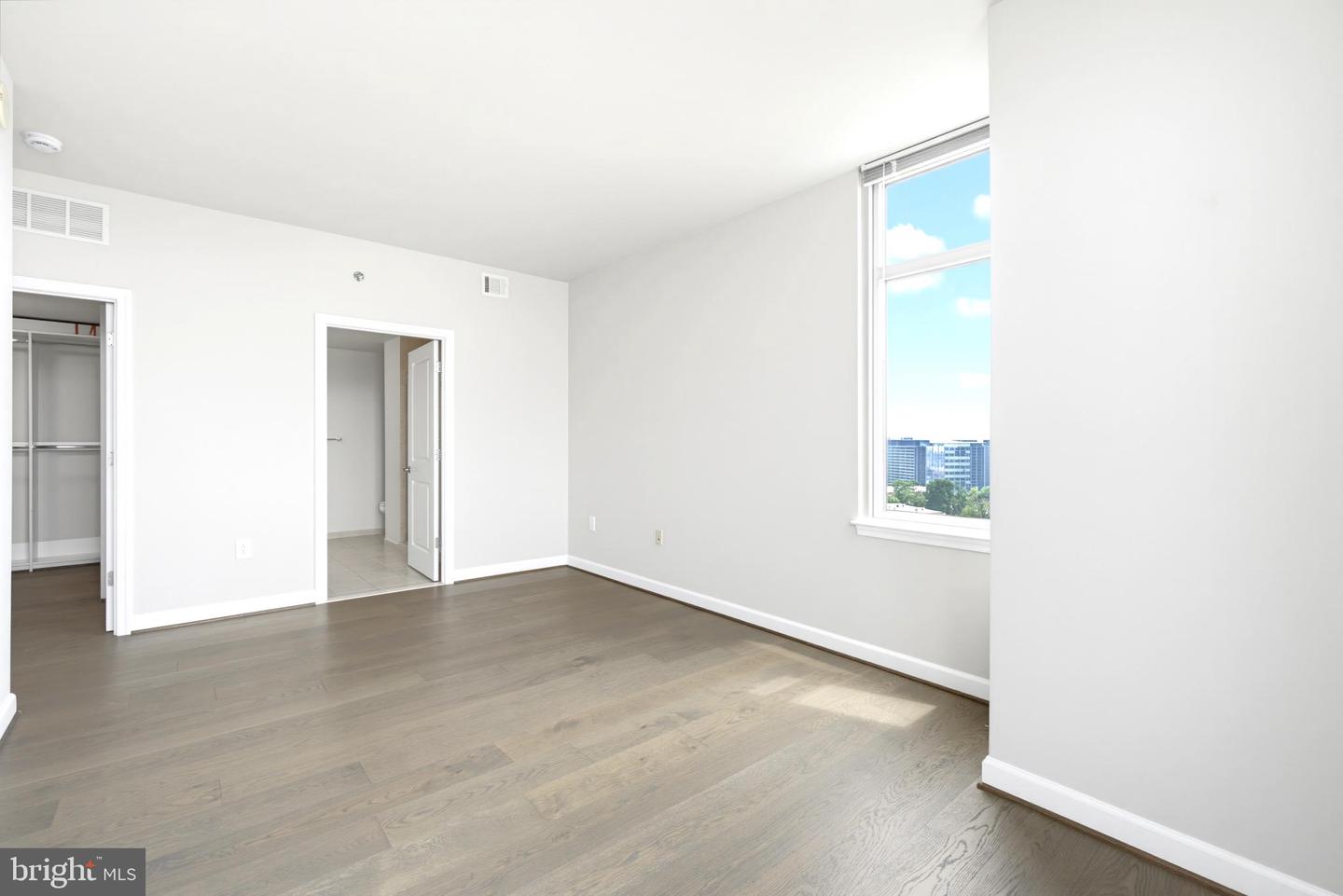 5750 Bou Ave #1412 Property Photo 19
