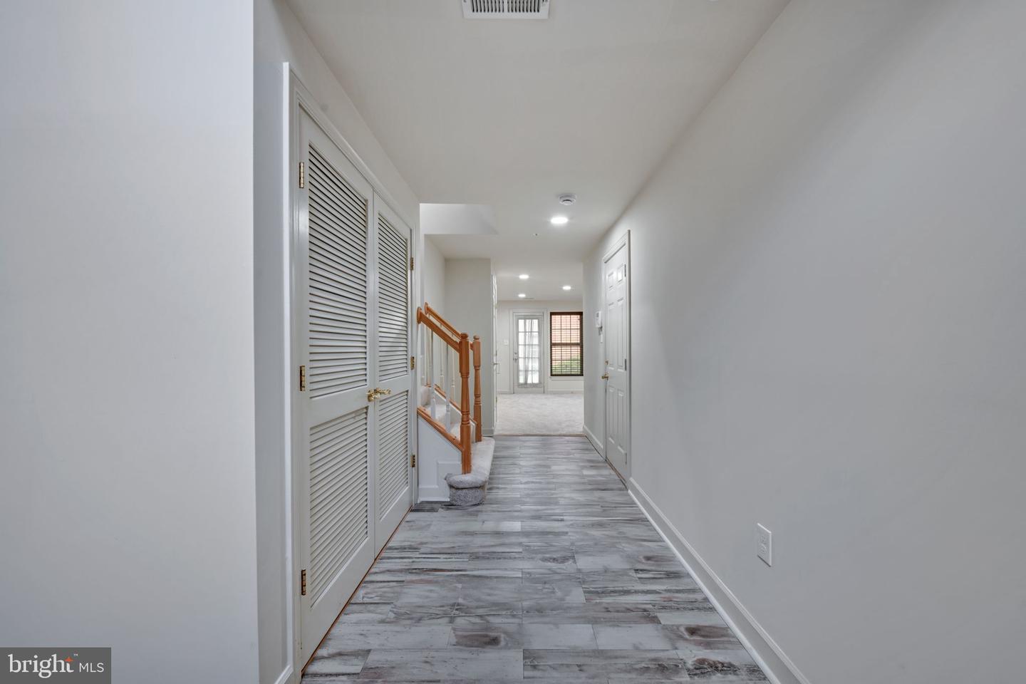 14203 Plum Run Way Property Photo 2
