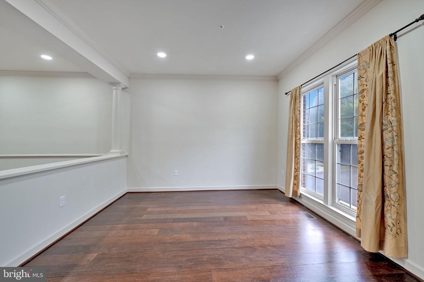 14203 Plum Run Way Property Photo 8