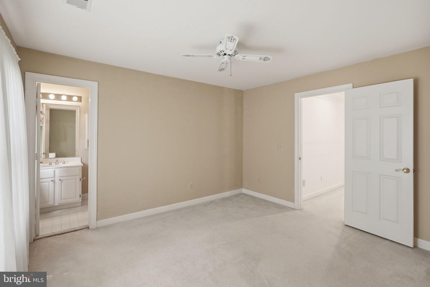 10417 Snow Point Dr Property Photo 28