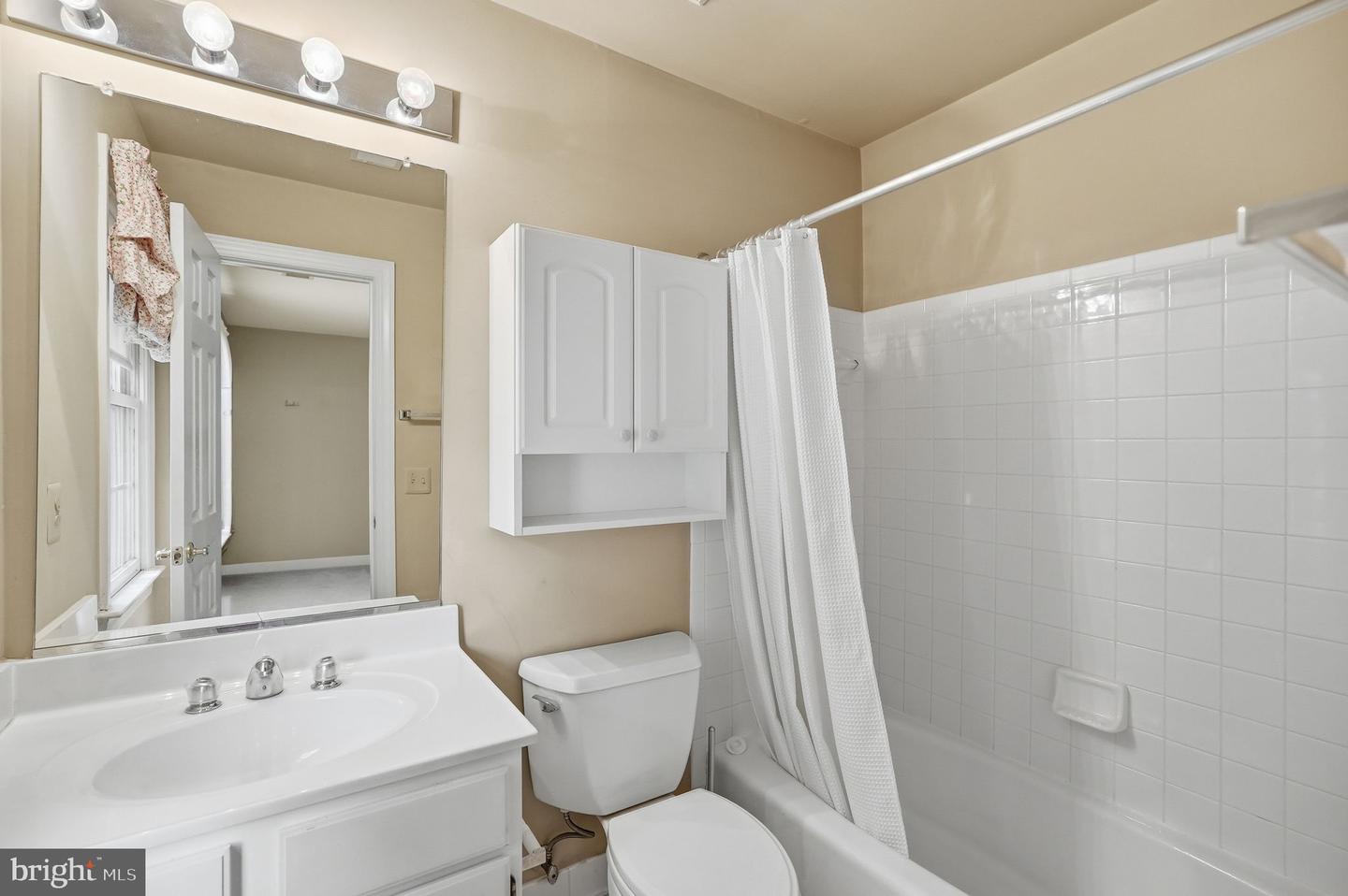 10417 Snow Point Dr Property Photo 29