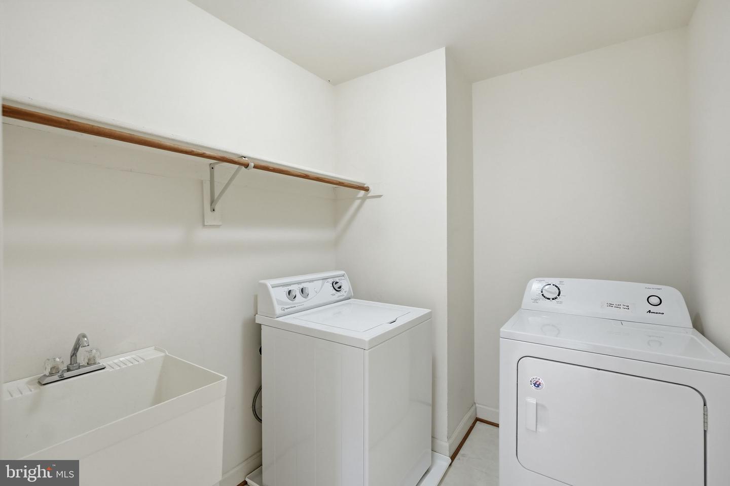 10417 Snow Point Dr Property Photo 36
