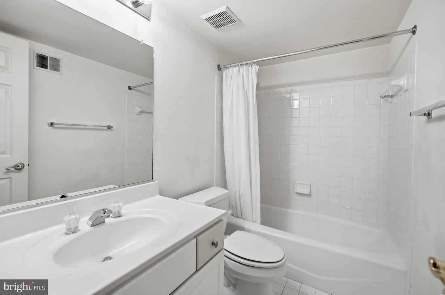 10417 Snow Point Dr Property Photo 39