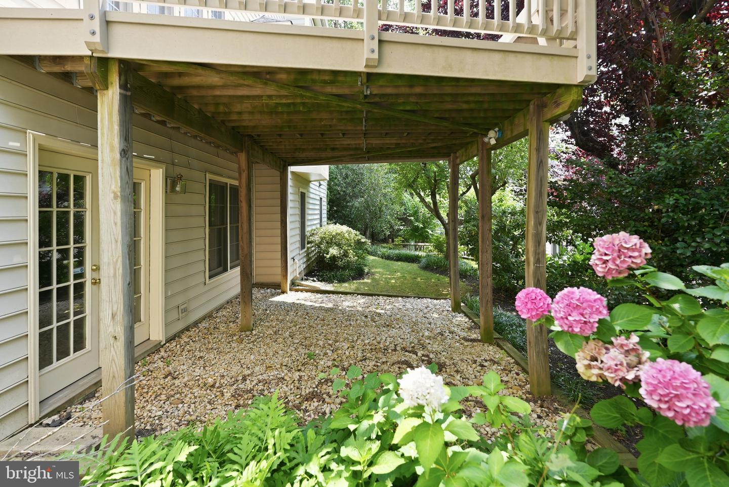 10417 Snow Point Dr Property Photo 42