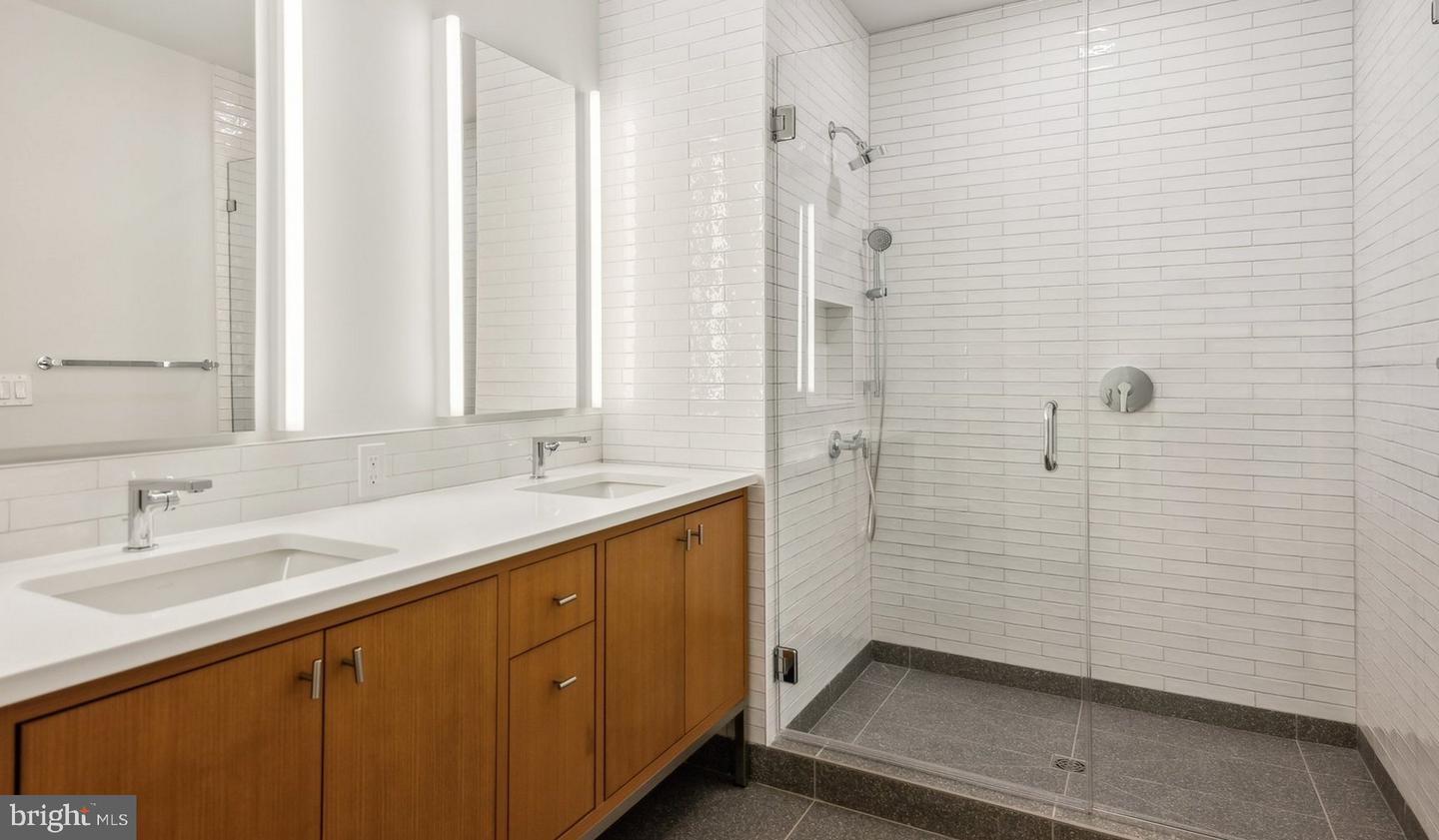10511 Strathmore Hall St #715 Property Photo 13