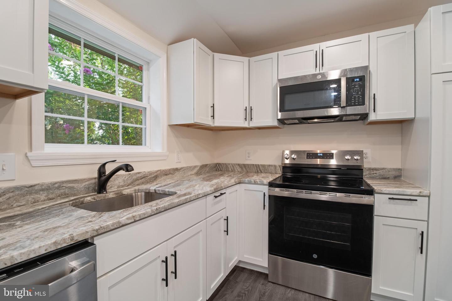 2921 Weisman Rd Property Photo 6