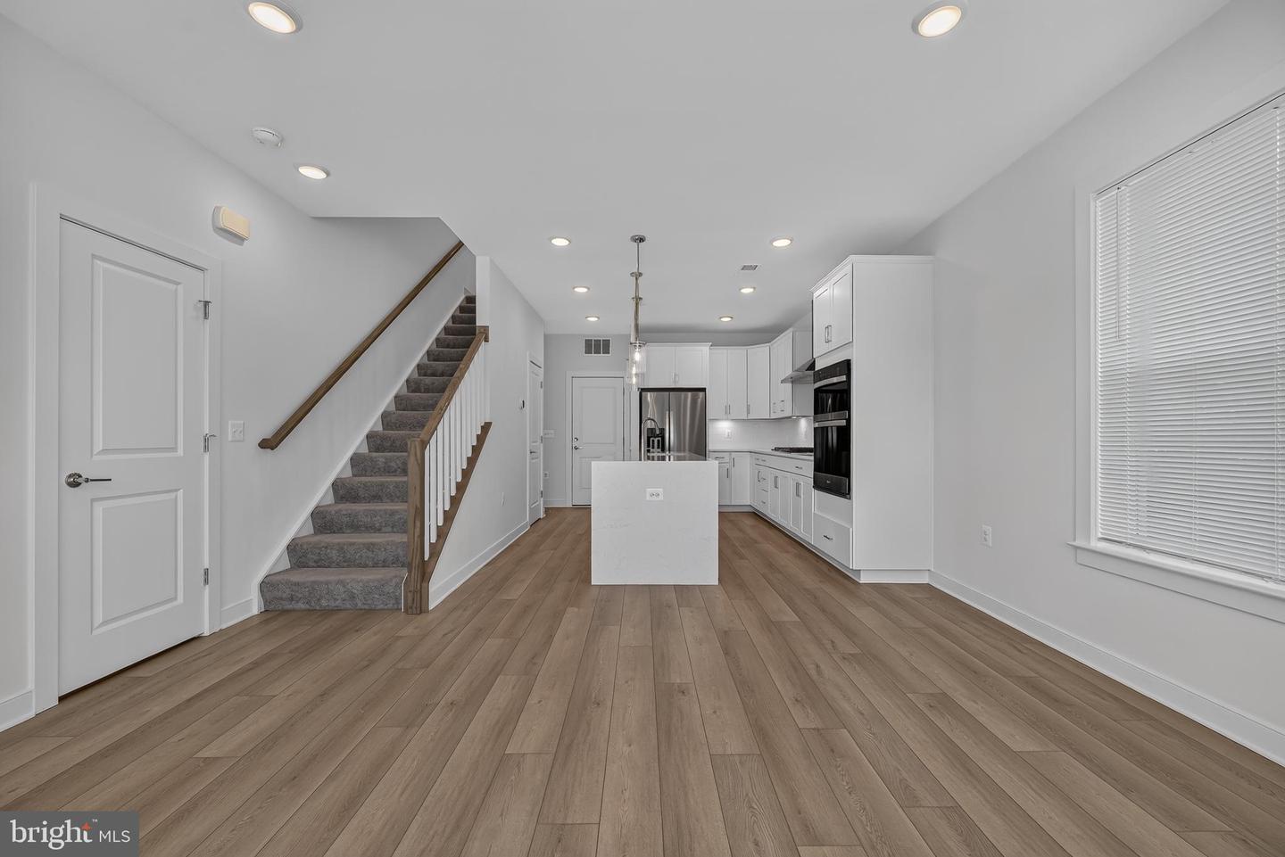 16184 Frederick Rd Property Photo 13