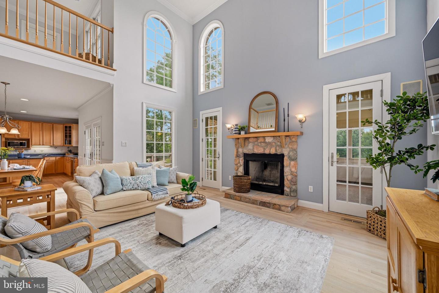 18905 Celebrity Ln Property Photo 7
