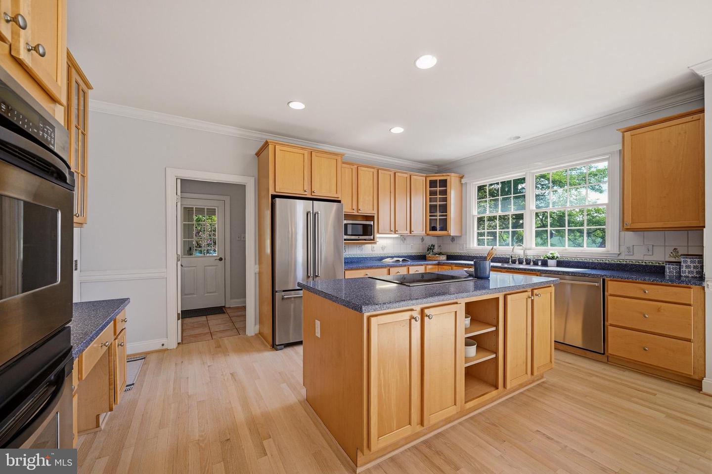 18905 Celebrity Ln Property Photo 19