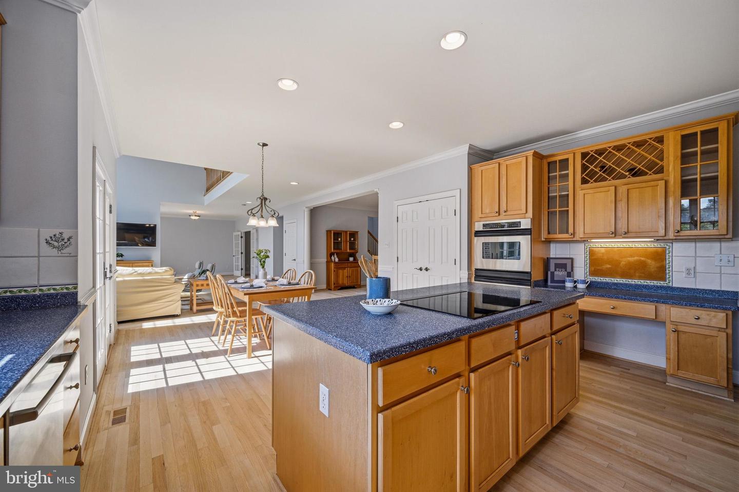 18905 Celebrity Ln Property Photo 21