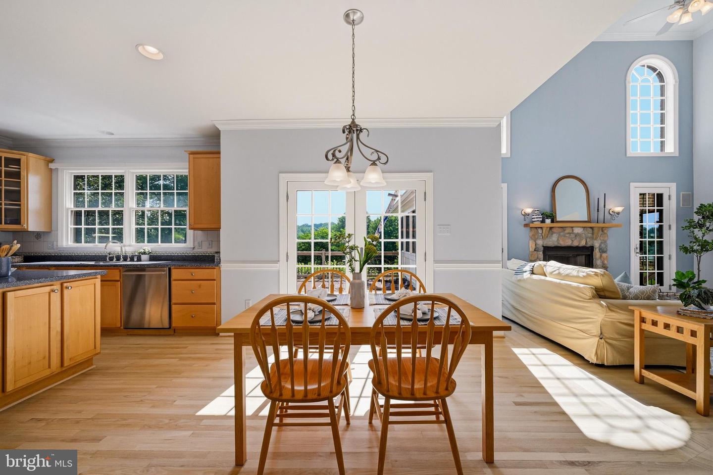 18905 Celebrity Ln Property Photo 22