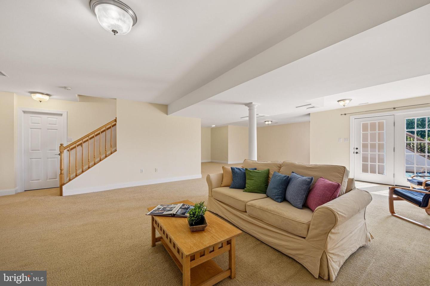 18905 Celebrity Ln Property Photo 43