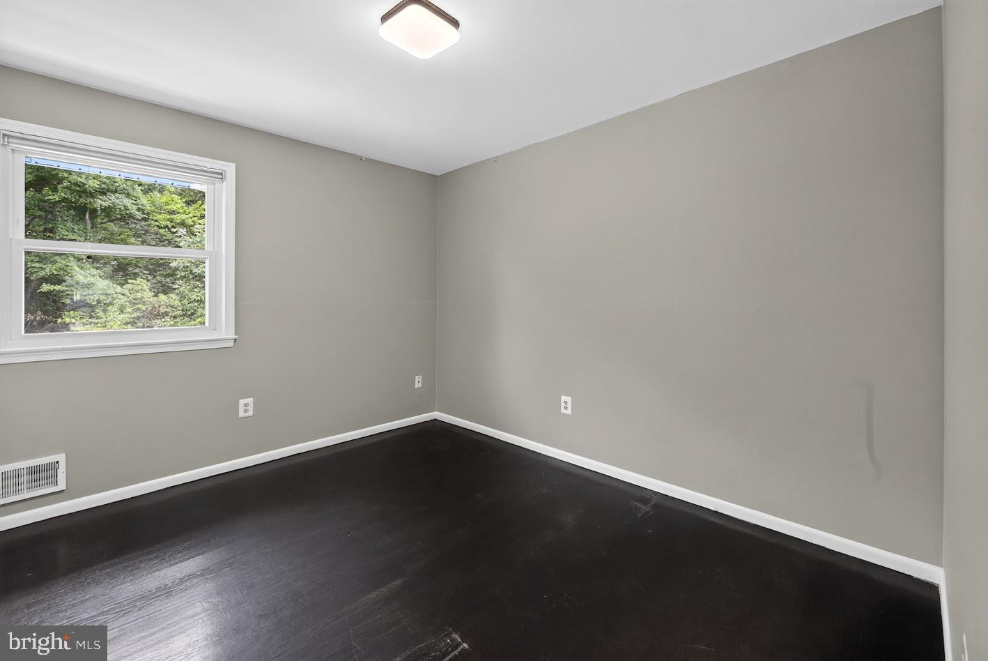 10 Shanandale Ct Property Photo 9