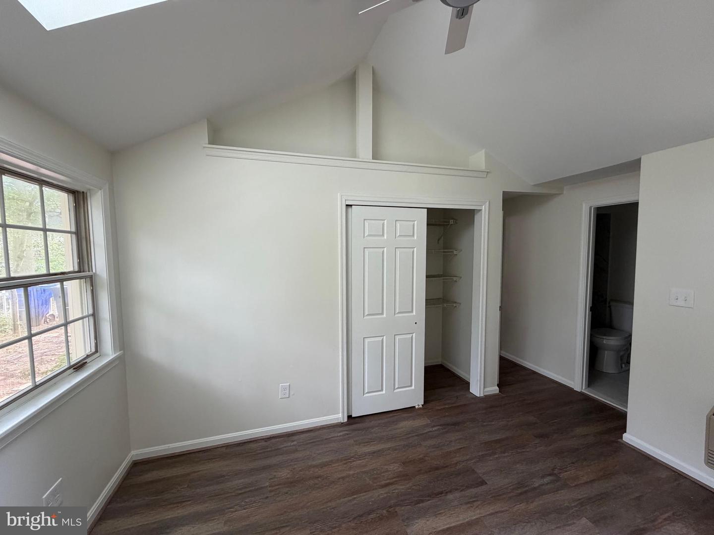2429 Parallel Ln Property Photo 22