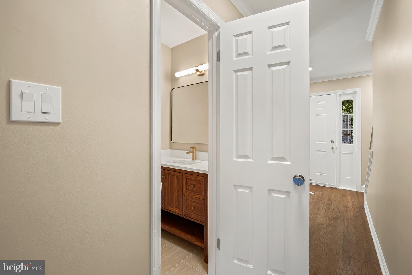 7602 Westlake Ter #19 Property Photo 3