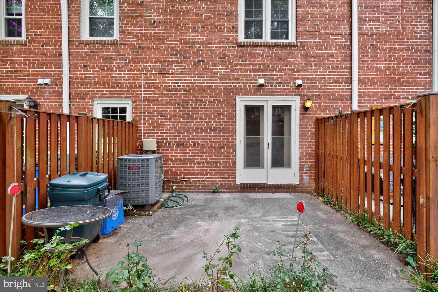 6609 Hillandale Rd #90 Property Photo 4