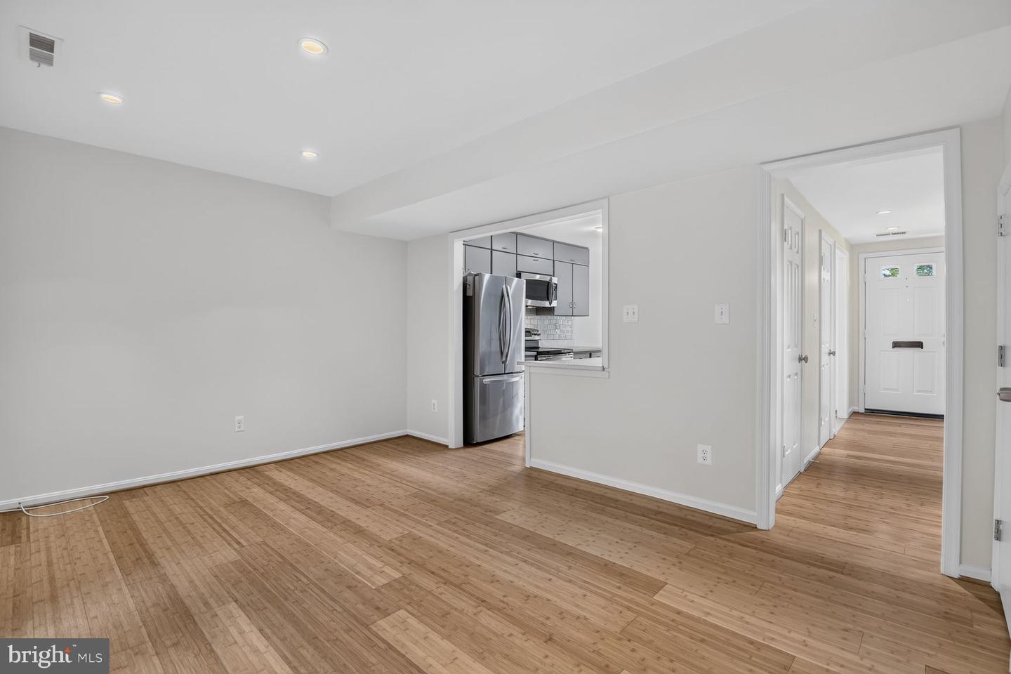 6609 Hillandale Rd #90 Property Photo 18