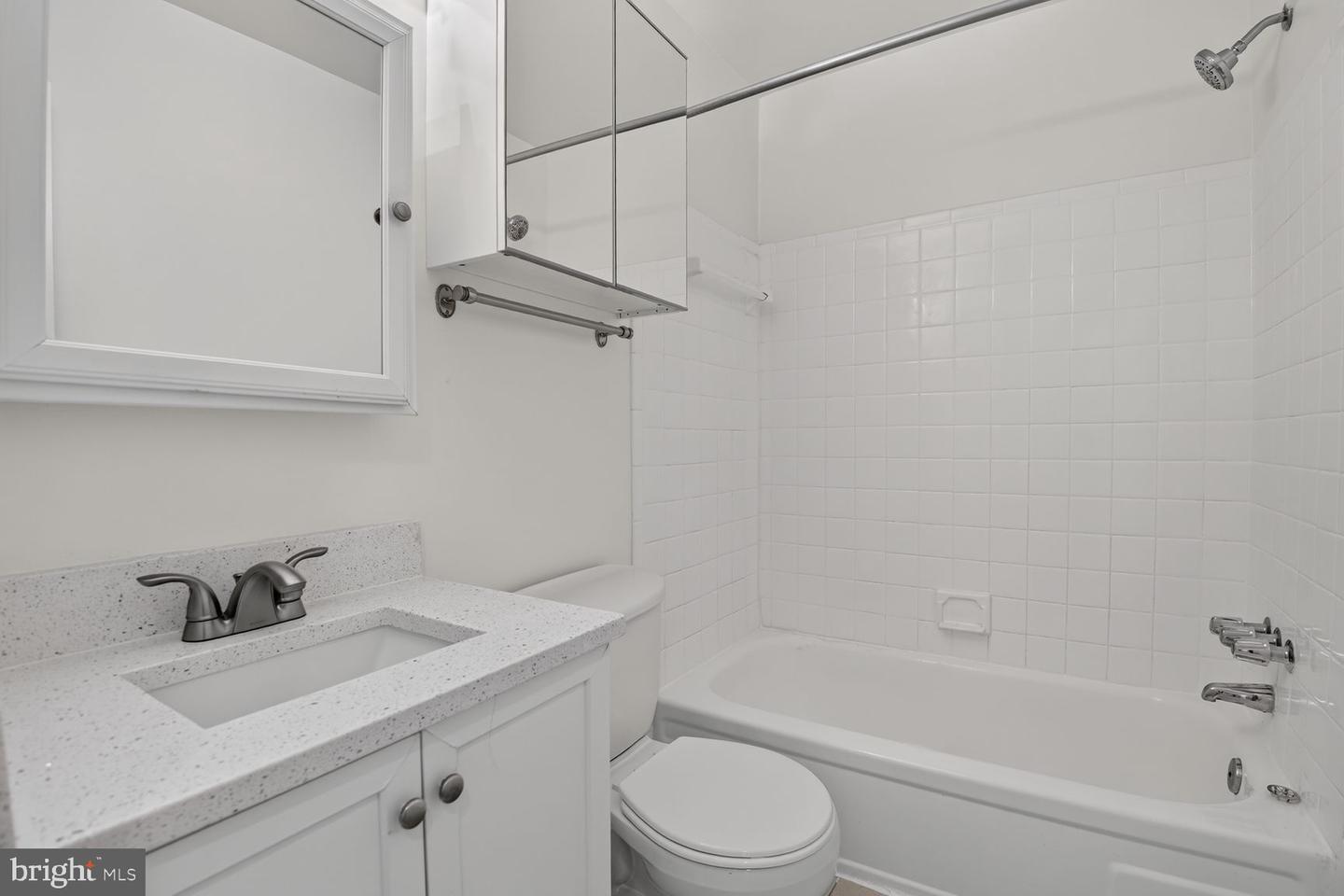 6609 Hillandale Rd #90 Property Photo 25