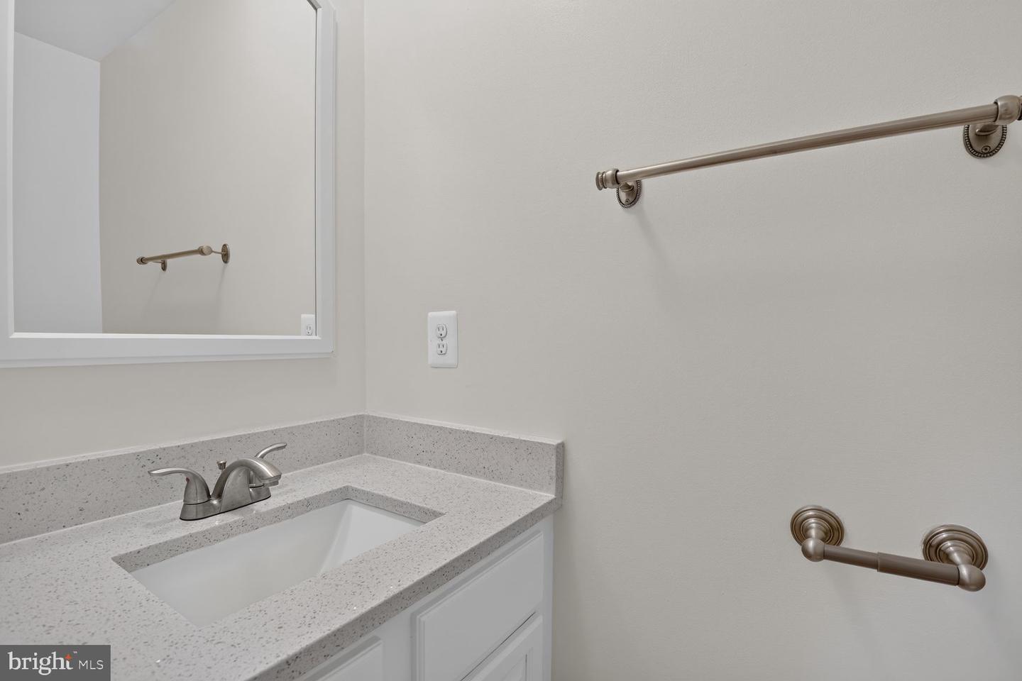 6609 Hillandale Rd #90 Property Photo 28