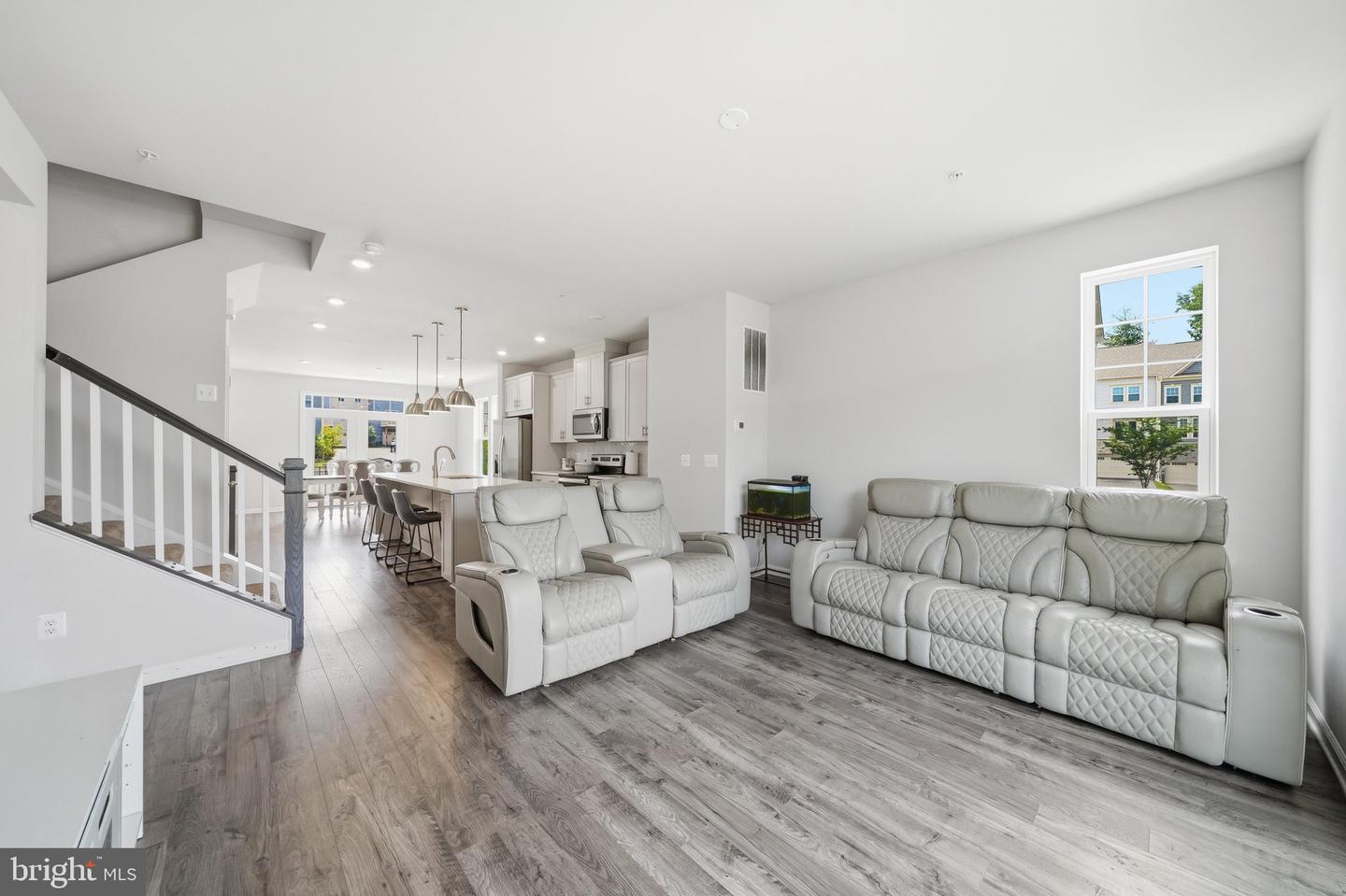 26220 Queens Grove Ter Property Photo 15