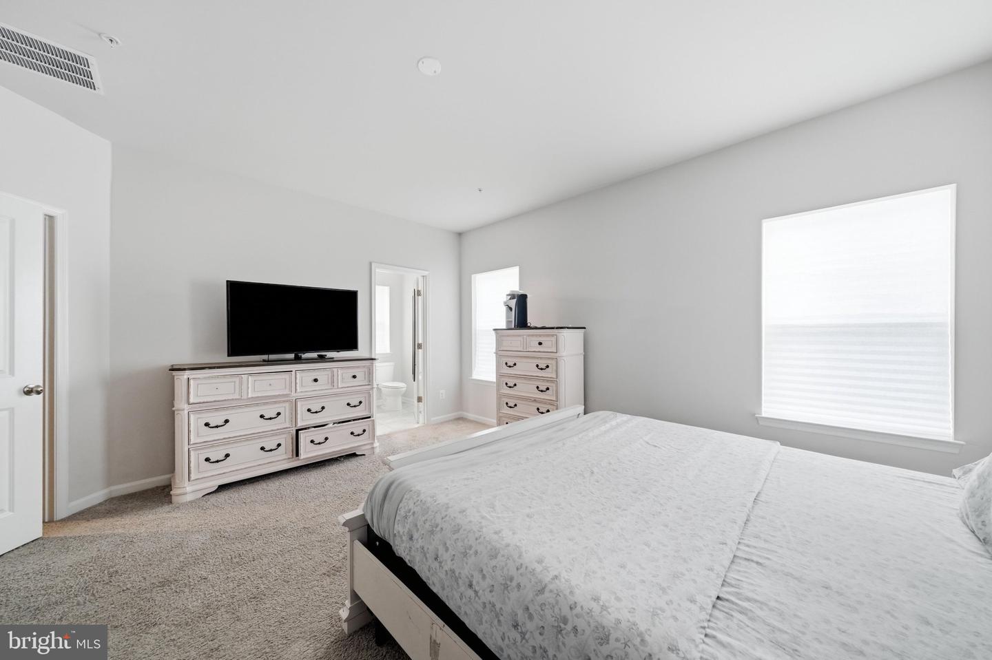 26220 Queens Grove Ter Property Photo 19