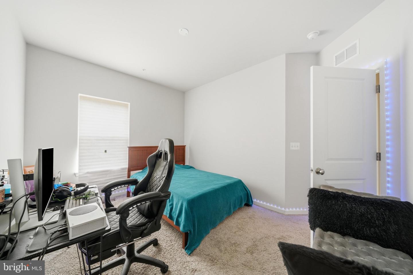 26220 Queens Grove Ter Property Photo 25
