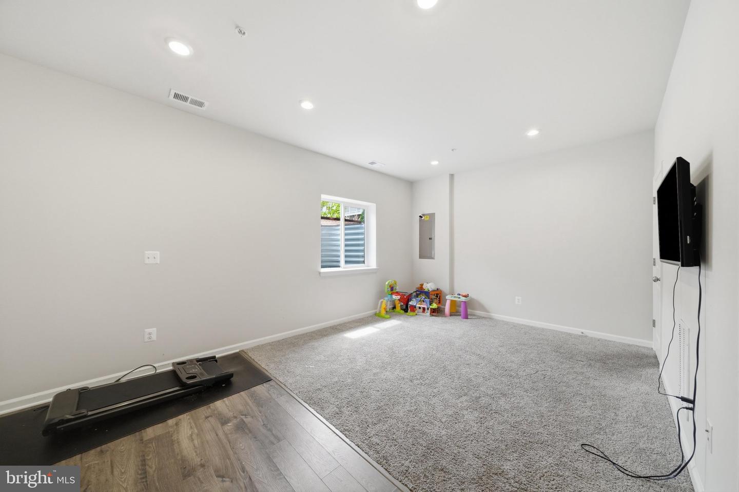 26220 Queens Grove Ter Property Photo 30
